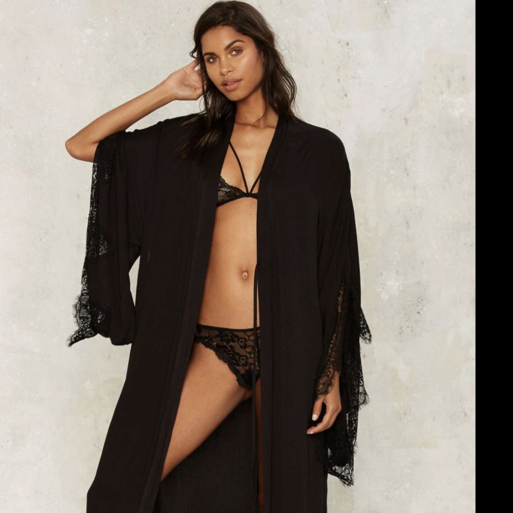 Julienne Robe Noir by Stylestalker M